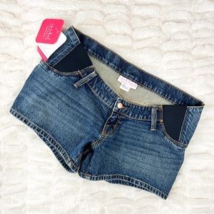NWT Isabel Maternity low rise shorts • Size 4 27